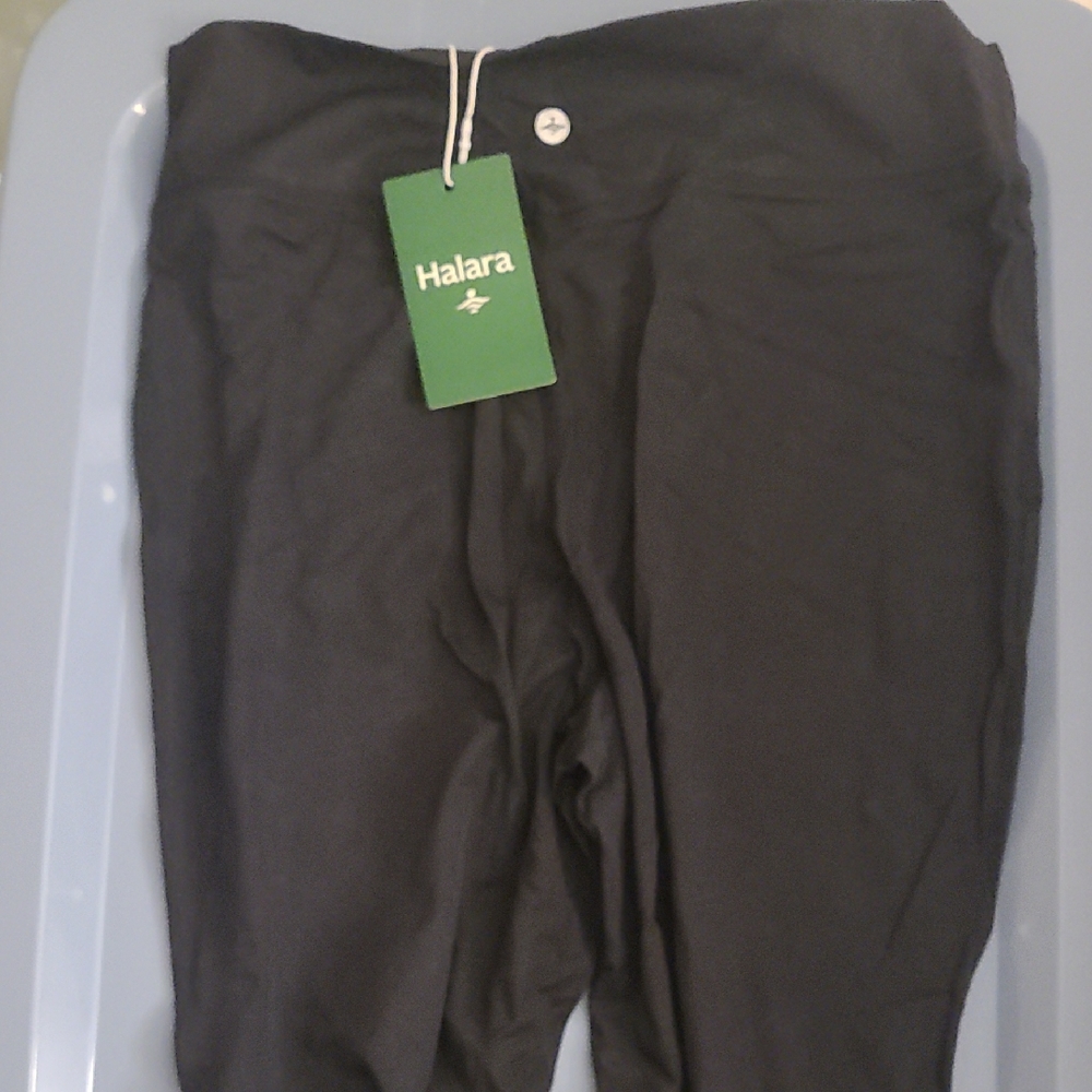 HALARA Classic Black Leggings